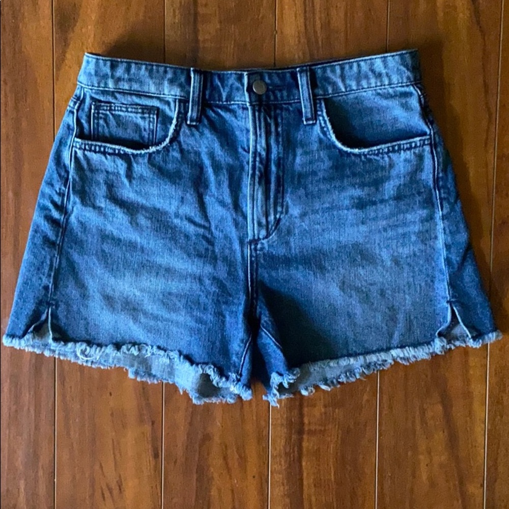Joe’s High Rise Kinsley Shorts 4” Inseam